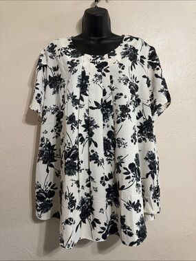 Women’s Black & White Floral Short Sleeve Blouse 0075